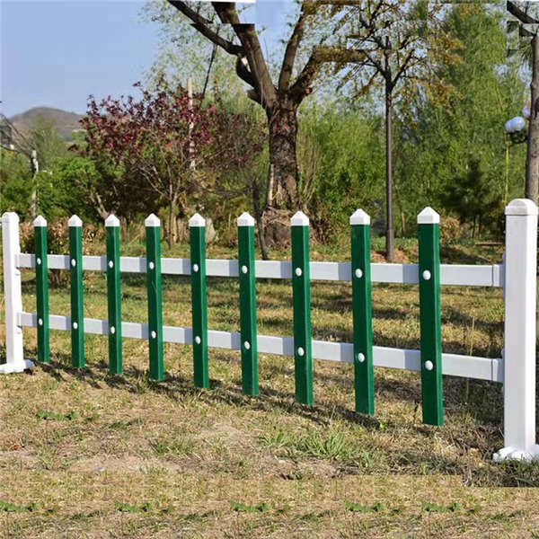 綠白色草坪護欄 綠化花壇隔離金屬欄桿 鐵藝花園小柵欄豎管防護網